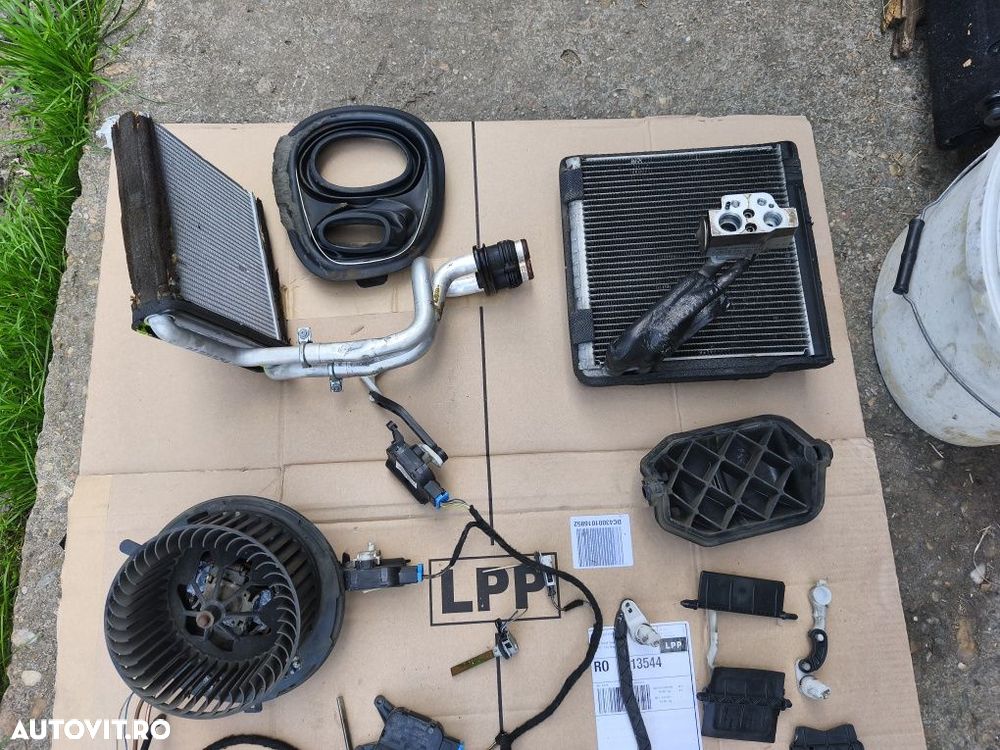 Radiator habitaclu / motorașe/ aerotermă Volkswagen Passat B6 2005- 10 - 3