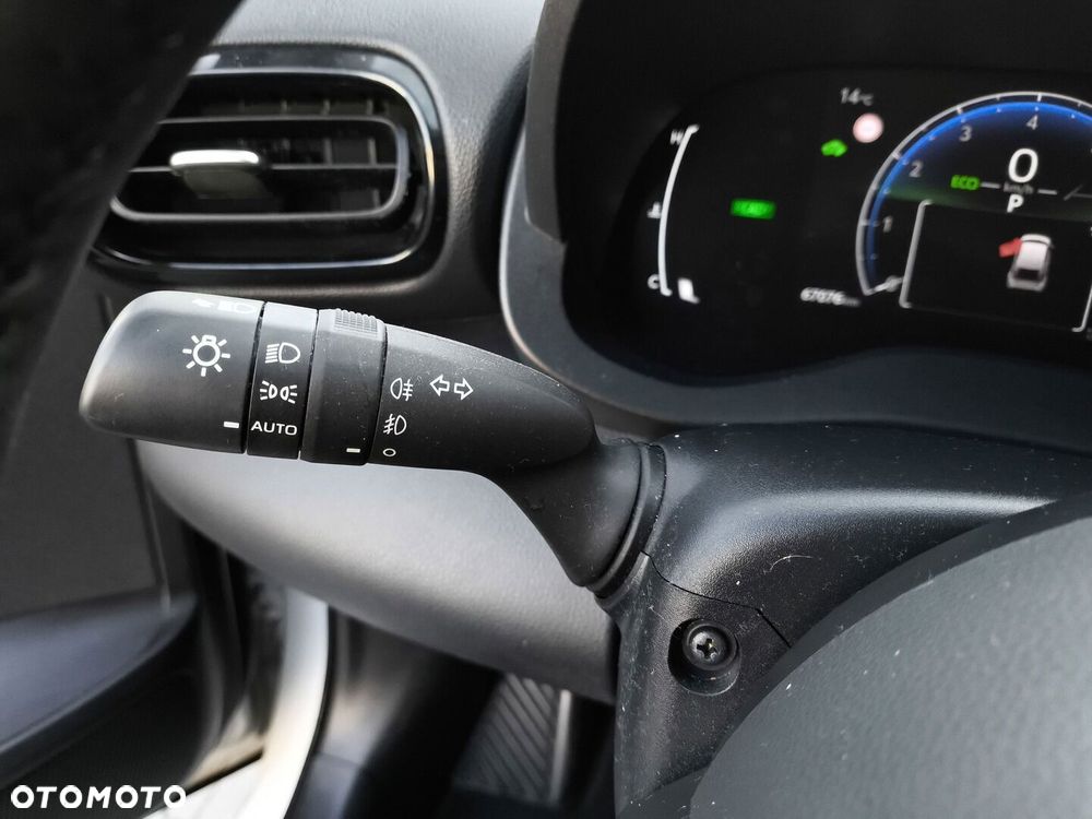 Toyota Yaris Cross Hybrid 1.5 Comfort - 26