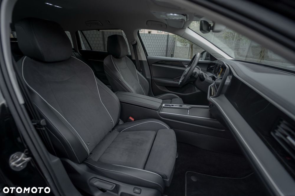 Volkswagen Passat 2.0 TDI SCR DSG Business - 28