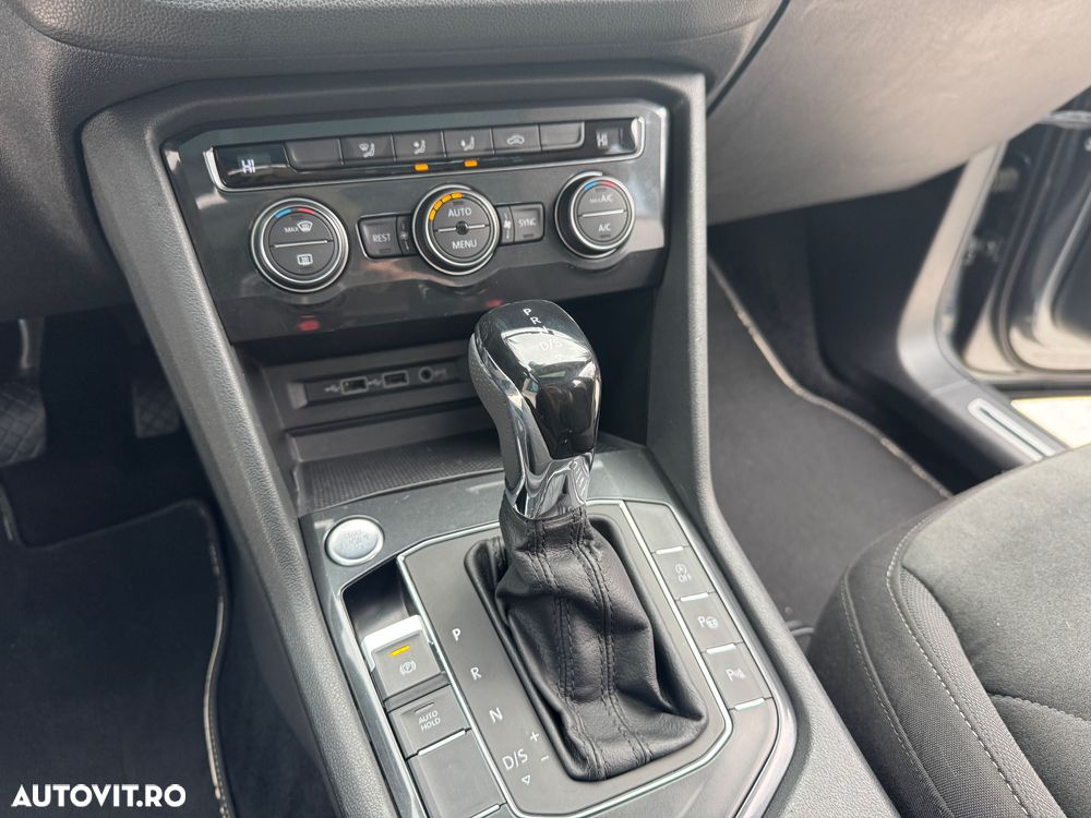 Volkswagen Tiguan - 28