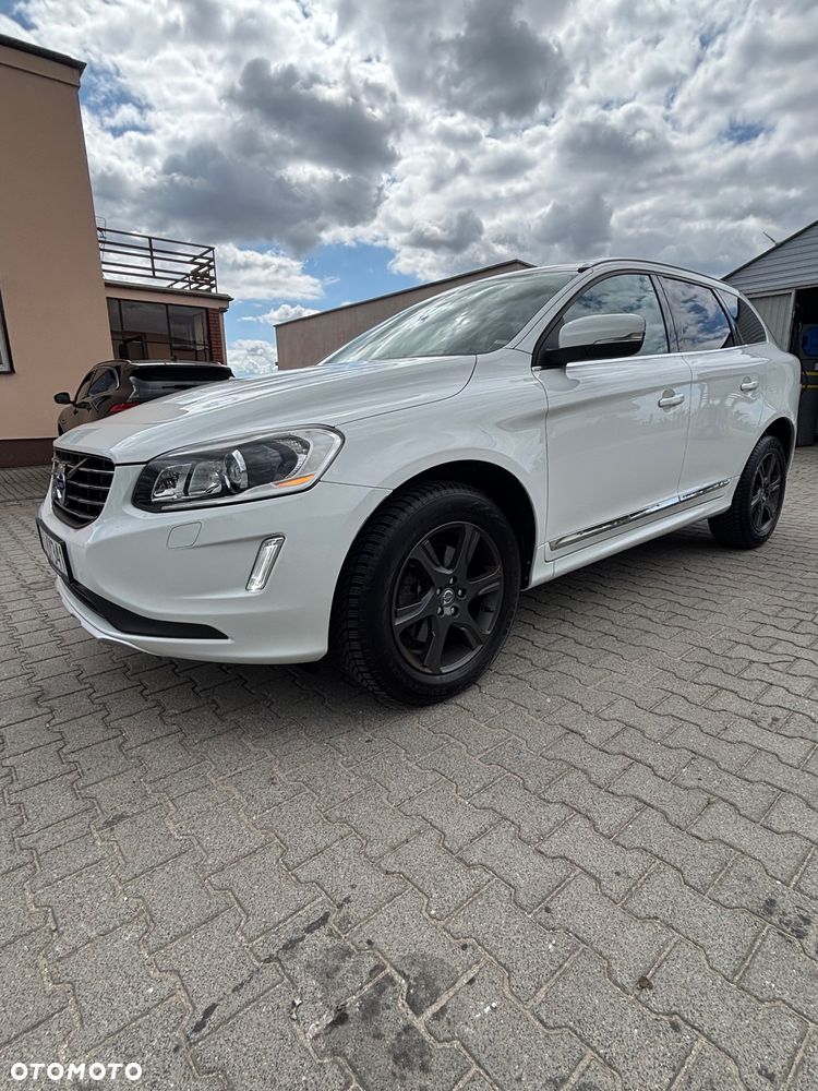 Volvo XC 60 D4 AWD Momentum - 1