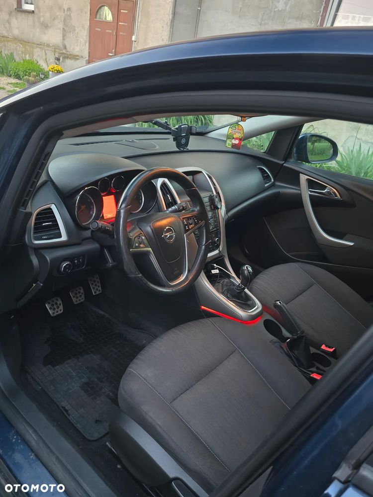 Opel Astra 1.4 - 13