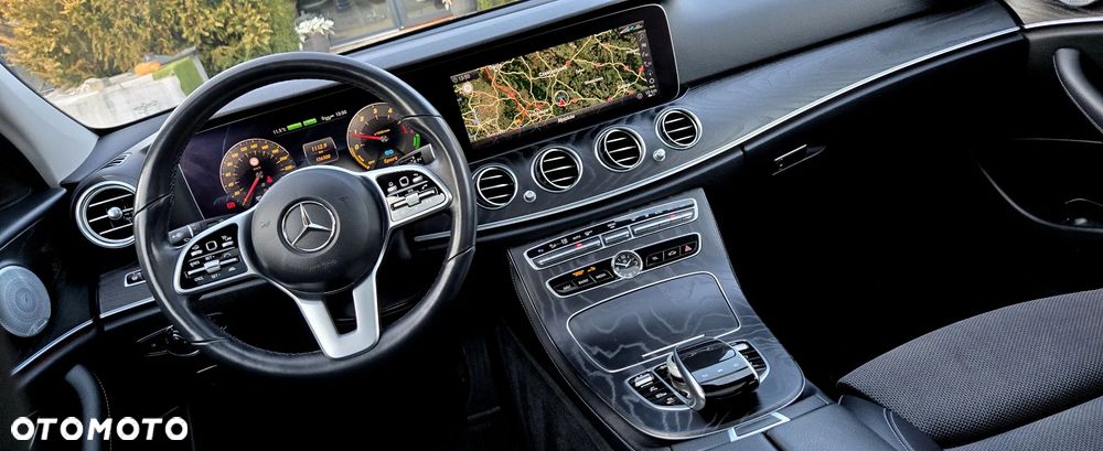 Mercedes-Benz Klasa E 220 d 9G-TRONIC - 36