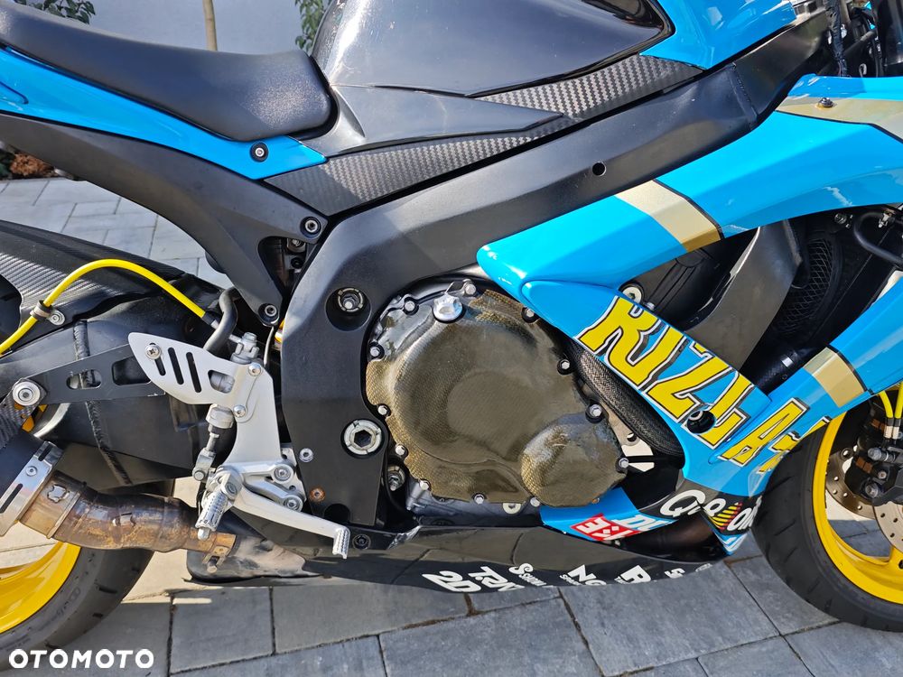 Suzuki GSX-R - 15