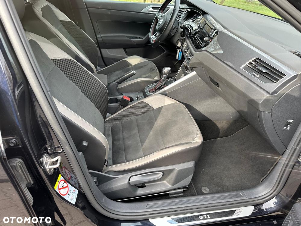 Volkswagen Polo 2.0 TSI OPF DSG GTI - 19