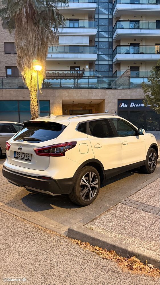 Nissan Qashqai 1.5 dCi N-Connecta - 6