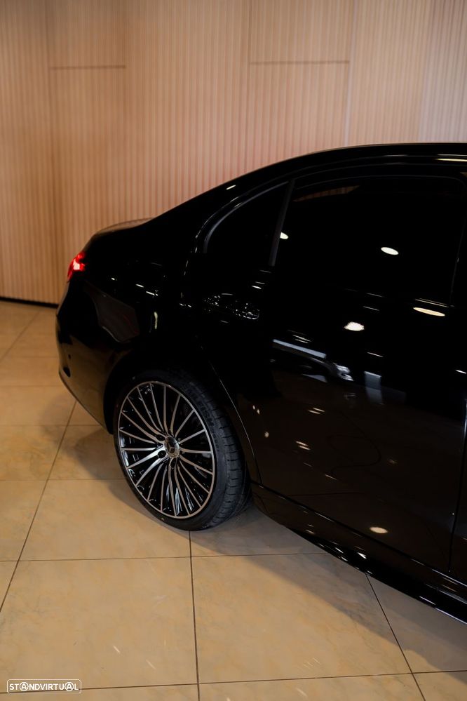 Mercedes-Benz C 300 e AMG Line - 10