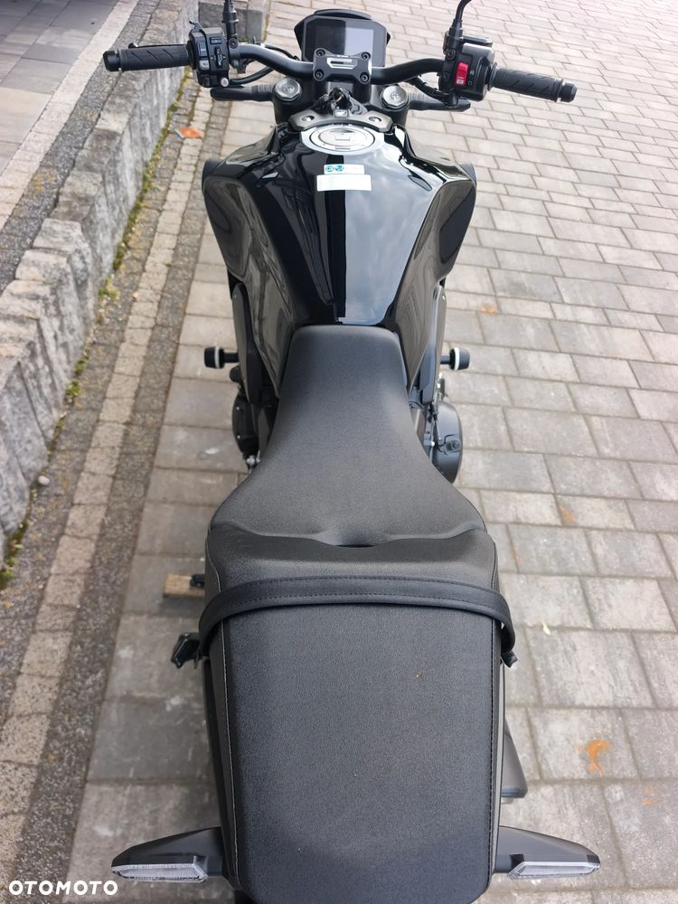 Honda CB - 10