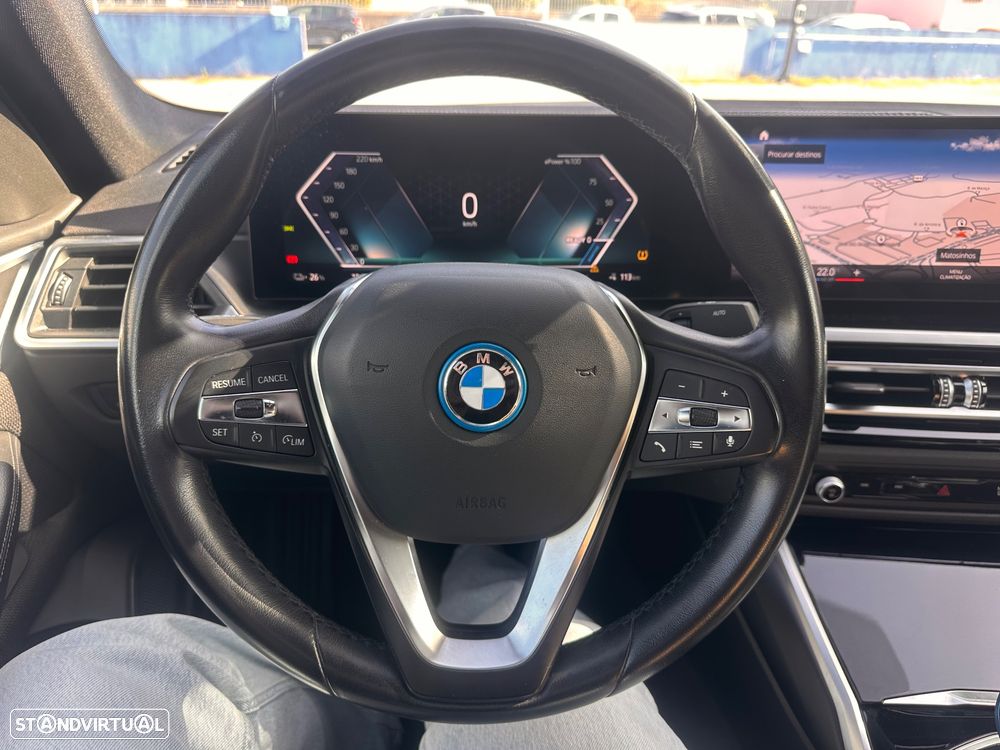 BMW i4 eDrive40 - 23