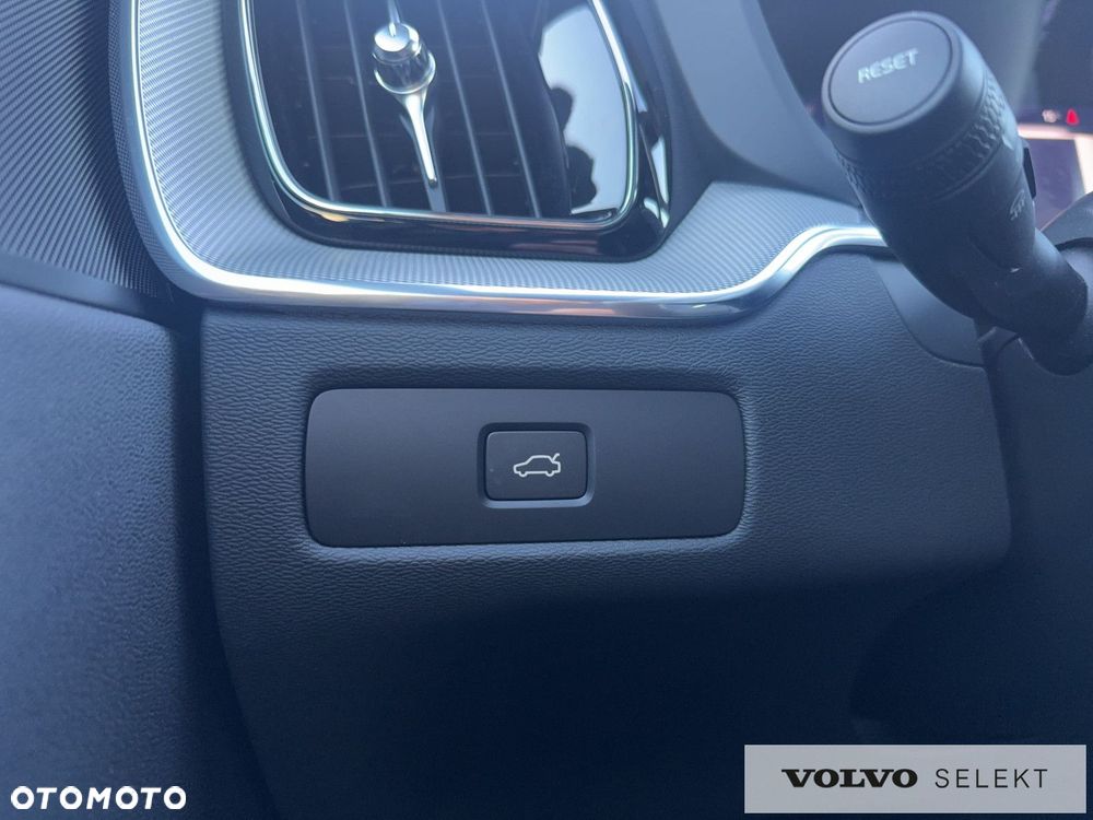 Volvo XC 60 - 30