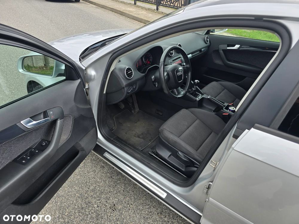 Audi A3 Sportback - 11