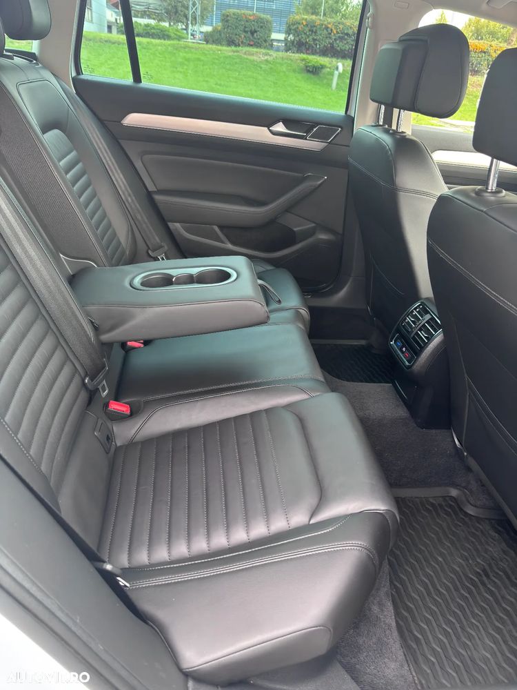 Volkswagen Passat Alltrack 2.0 TDI SCR 4Motion DSG (BMT) - 10