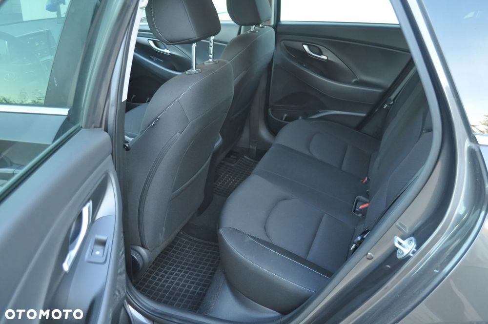 Hyundai i30 1.6 CRDI DCT YES - 19