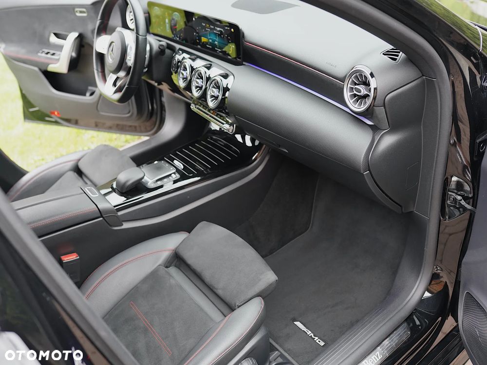 Mercedes-Benz Klasa A 200 AMG Line 7G-DCT - 36