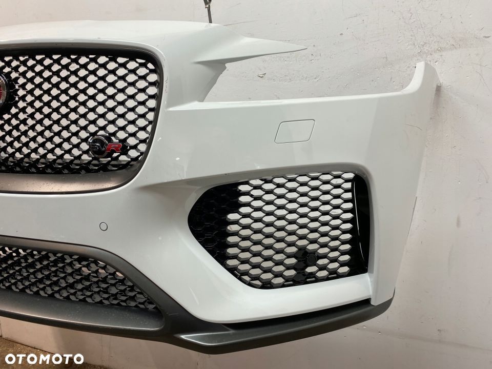Jaguar F pace SVR zderzak przedni - 3