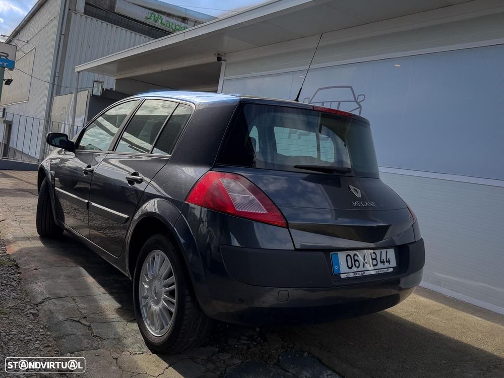 Renault Mégane 1.5 dCi Pack - 10