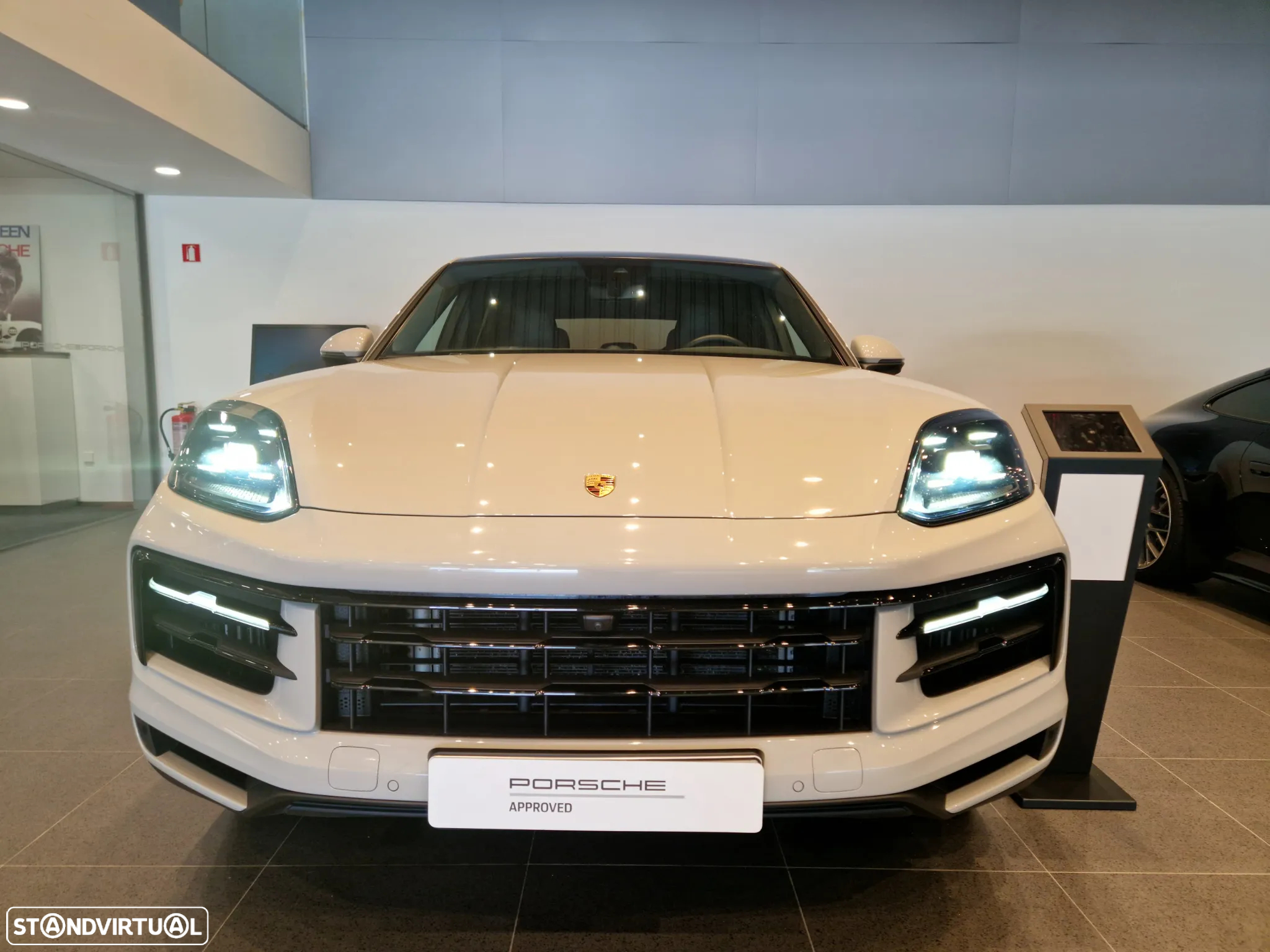 Porsche Cayenne Coupé E-Hybrid - 5