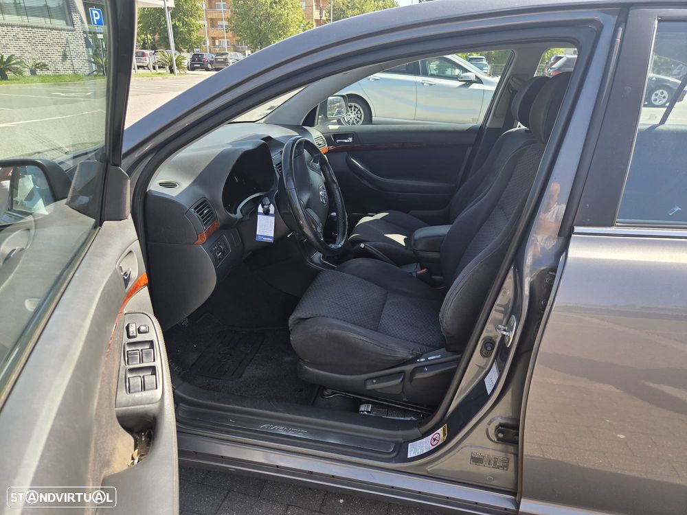 Toyota Avensis SD 1.6 VVT-i - 5