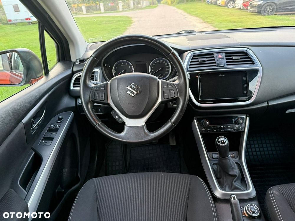 Suzuki SX4 S-Cross 1.0 T Premium 4WD - 15