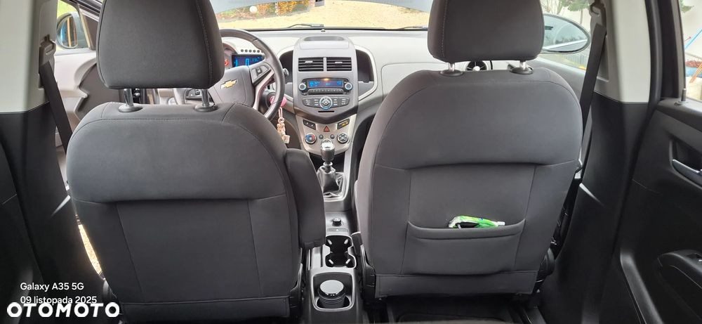 Chevrolet Aveo - 11
