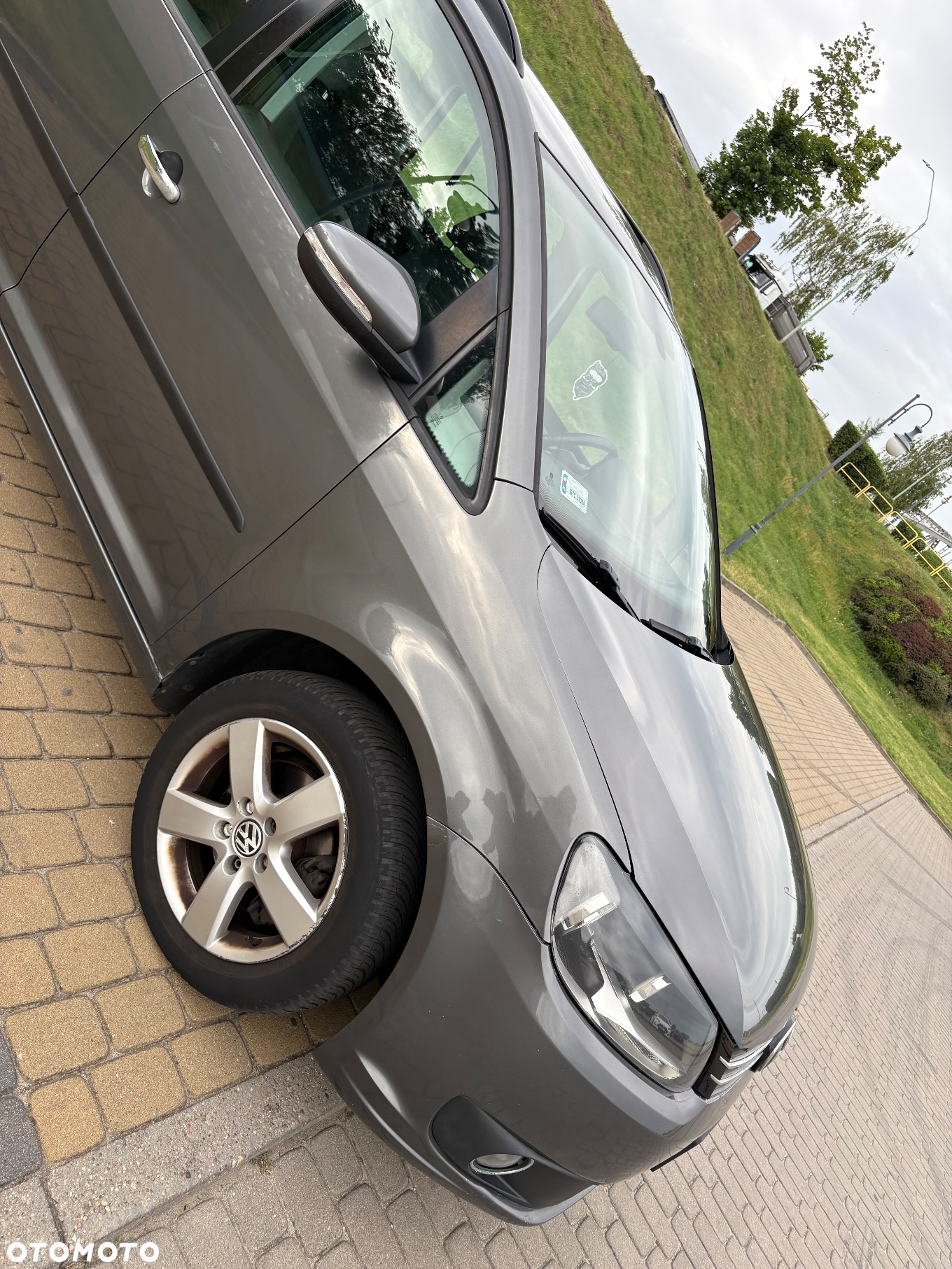 Volkswagen Touran - 9