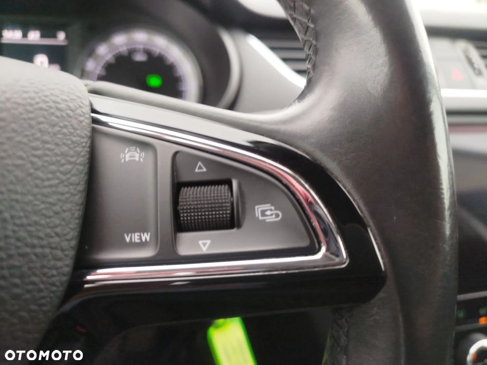 Skoda Octavia 2.0 TDI SCR Style DSG - 11