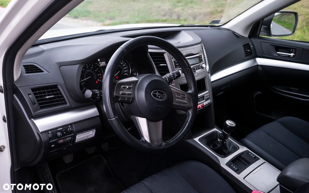 Subaru Legacy 2.0R Comfort - 13