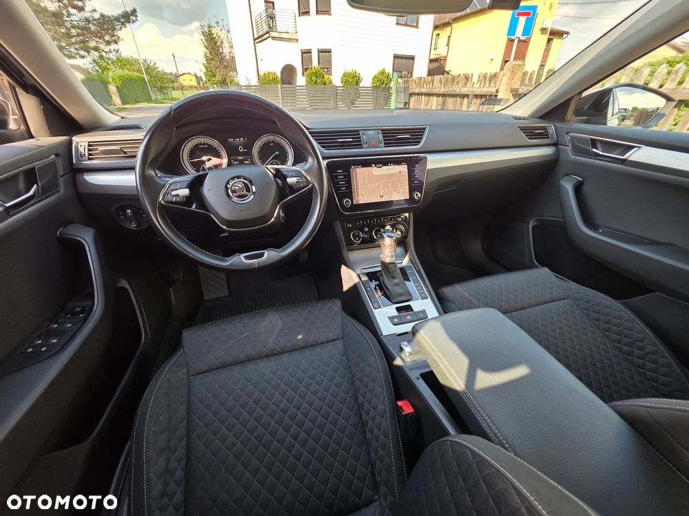 Skoda Superb 2.0 TDI SCR Ambition DSG - 8