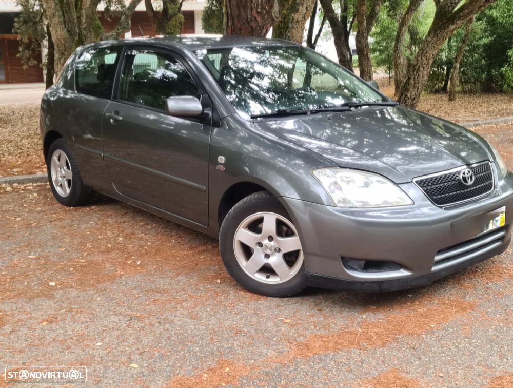 Toyota Corolla 2.0 D-4D Luna - 1