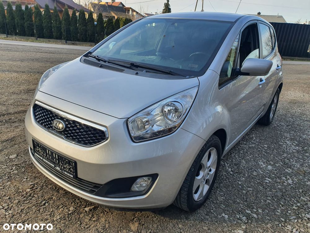 Kia Venga 1.6 CRDi 128 Dream Team Edition - 1
