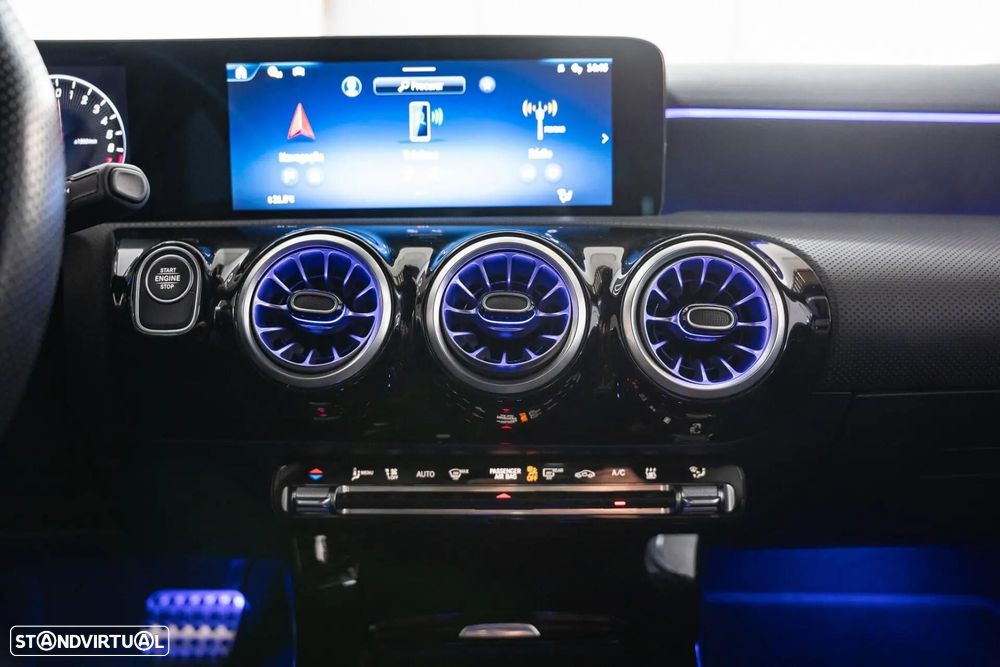 Mercedes-Benz A 250 Limousine - 15