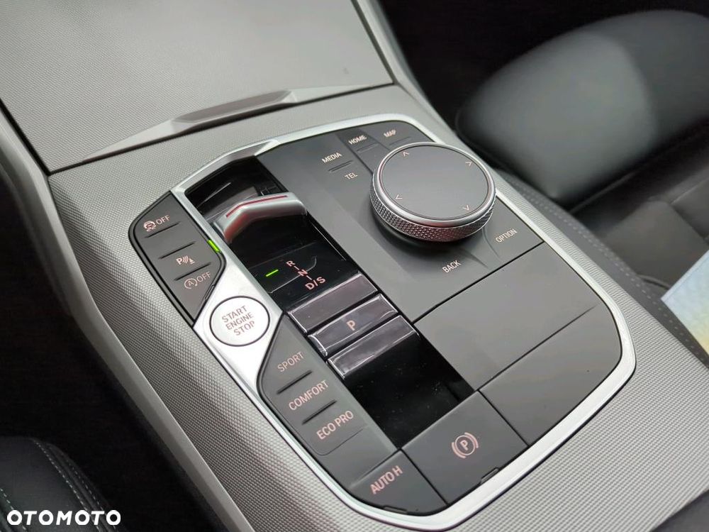 BMW Seria 3 318i Business Edition sport - 10