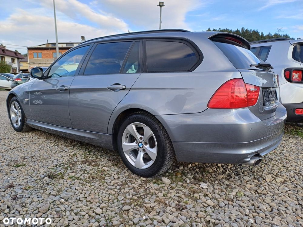 BMW Seria 3 320d DPF Efficient Dynamics Edition - 2