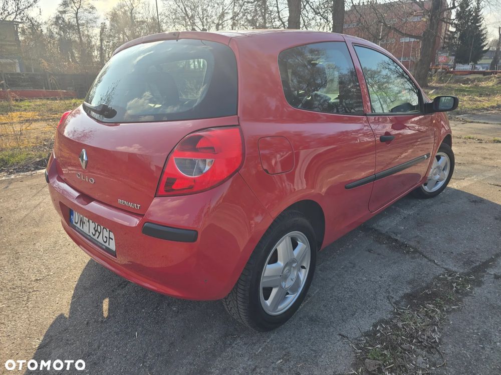 Renault Clio 1.5 dCi All Inclusive - 6