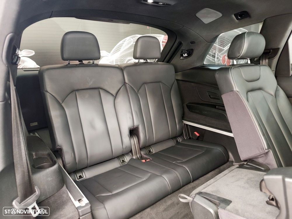 Audi Q7 3.0 TDI quattro S-line Tiptronic 7L - 20