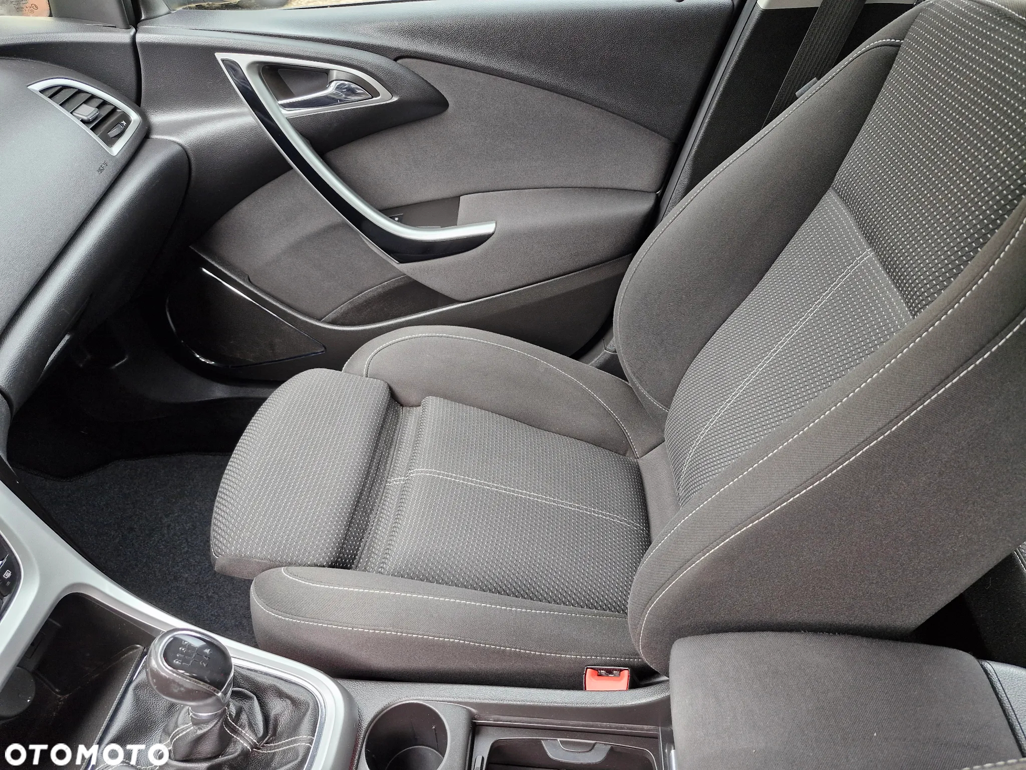 Opel Astra 1.4 Turbo Sports Tourer Design Edition - 24