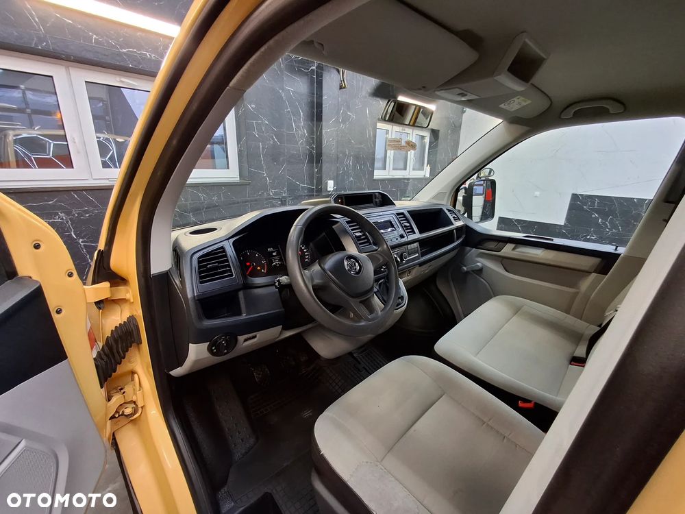 Volkswagen Transporter T6 Doka Dubel Kabina Brygadówka 6 Miejsc Klimatyzacja Tempomat Hak Aluminiowe Burty Światła Dzienne Halogeny Webasto 2016 Rok Euro 6 - 8