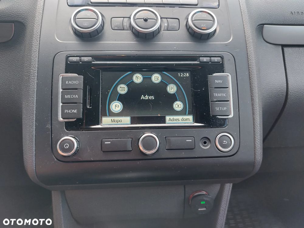 Volkswagen Touran 2.0 TDI DPF Comfortline DSG - 24