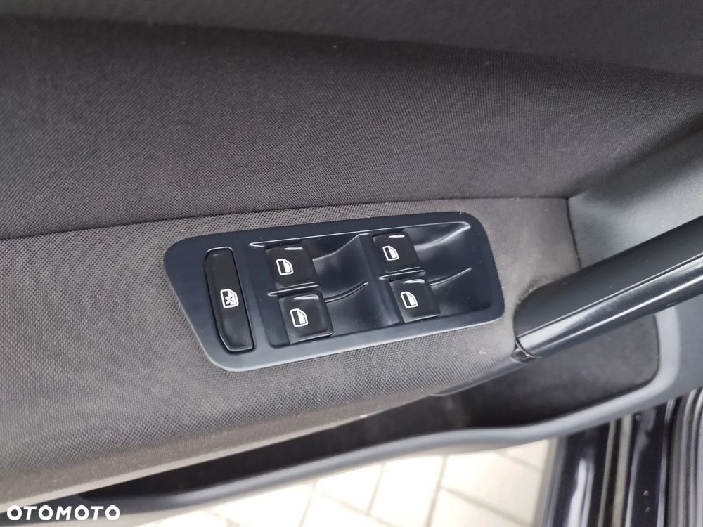Volkswagen Golf Sportsvan - 33