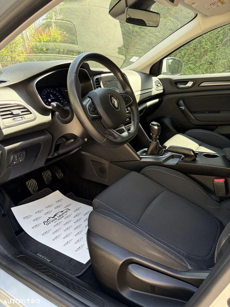Renault Megane - 18