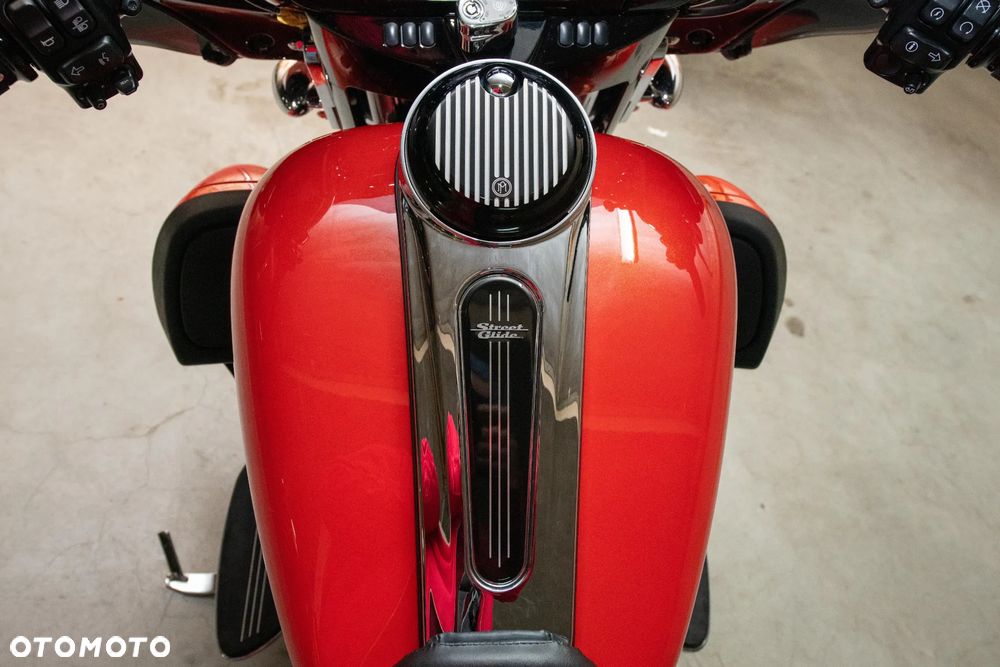 Harley-Davidson Touring Street Glide - 5