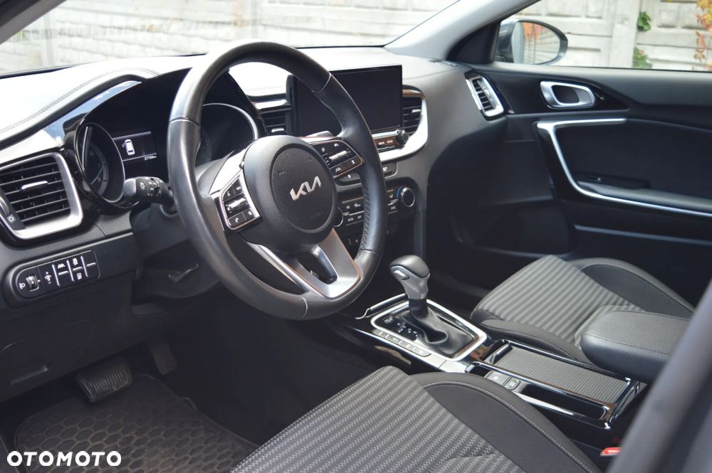 Kia Ceed 1.5 T-GDI Business Line Plus DCT - 23