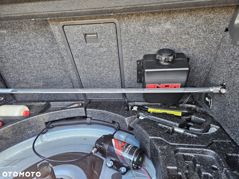 Volkswagen Golf R32 4Motion DSG - 28