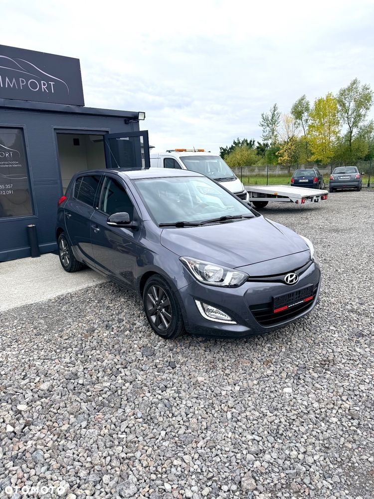 Hyundai I20 2014 photo 2