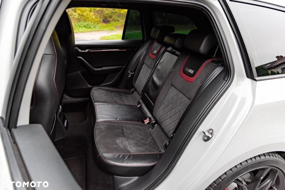 Skoda Octavia 2.0 TDI 4x4 DSG RS - 20