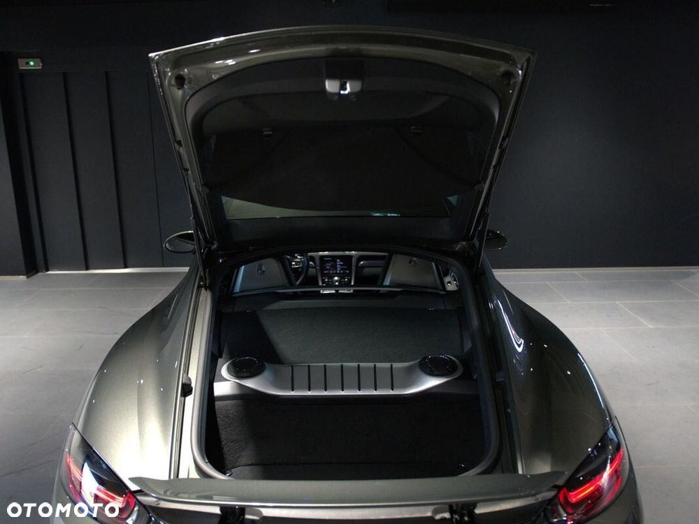 Porsche 718 Cayman - 19