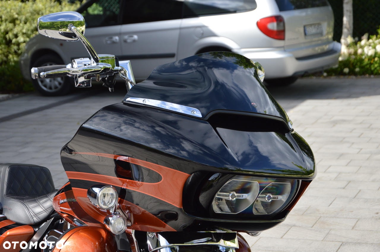 Harley-Davidson Touring Road Glide - 13