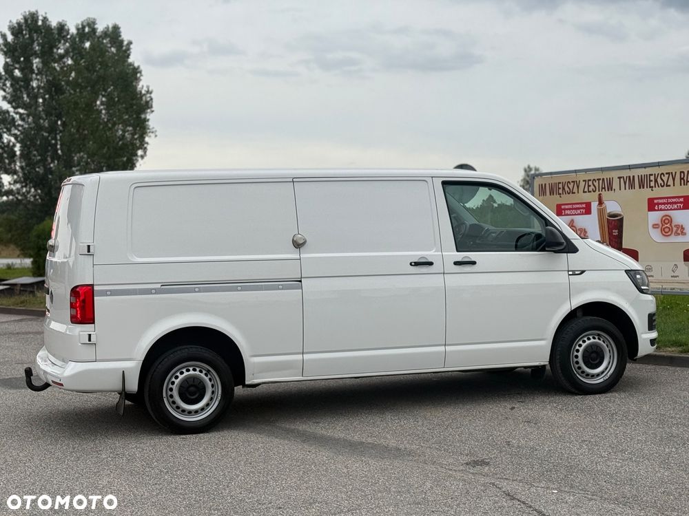 Volkswagen Transporter. LONG - 22