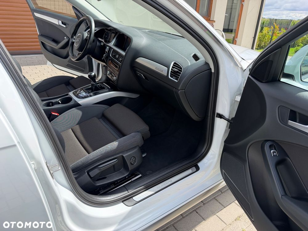 Audi A4 Allroad 2.0 TDI Quattro - 29