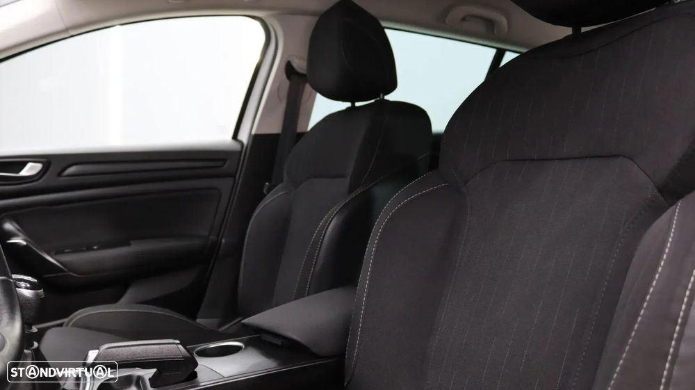 Renault Mégane Sport Tourer - 17